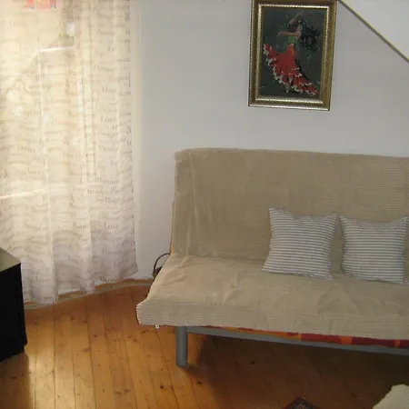 Aurora Apartment